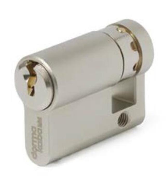 pextra+ Din enkelt cylinder 6/4000+15 mat krom