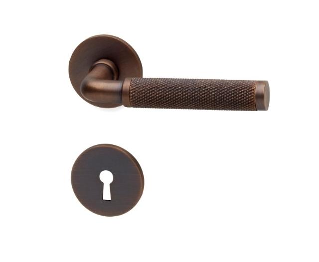 DØRGREB LEXINGTON INKL NØGLESKILTE. BRONZE