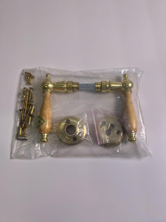 Dørgreb 6686 Nordhavn Messing Poleret med lak Fyr