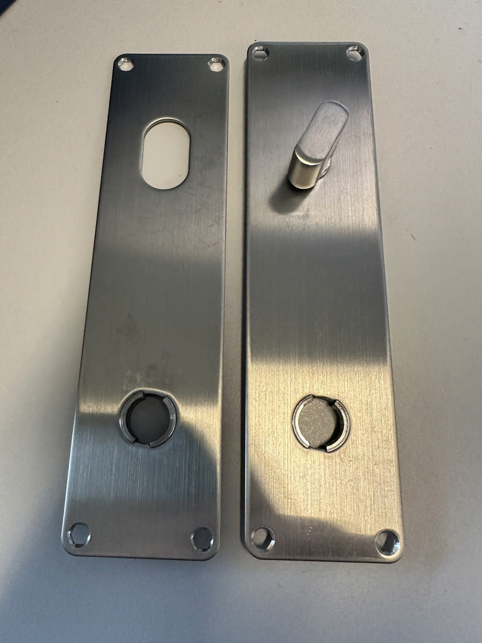 3831 Langskiltesæt med Oval/vrider
54x212