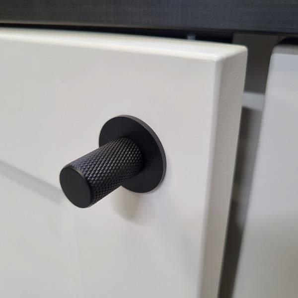 Møbelknop Grip ø14x25mm Sort